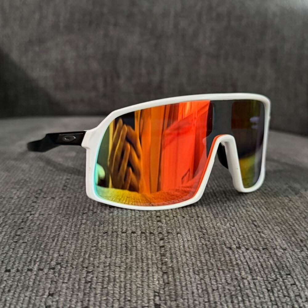 (OO9406) Oakley Sutro PRIZM Polarized White Frame Gold Lenses - Picture 8 of 12